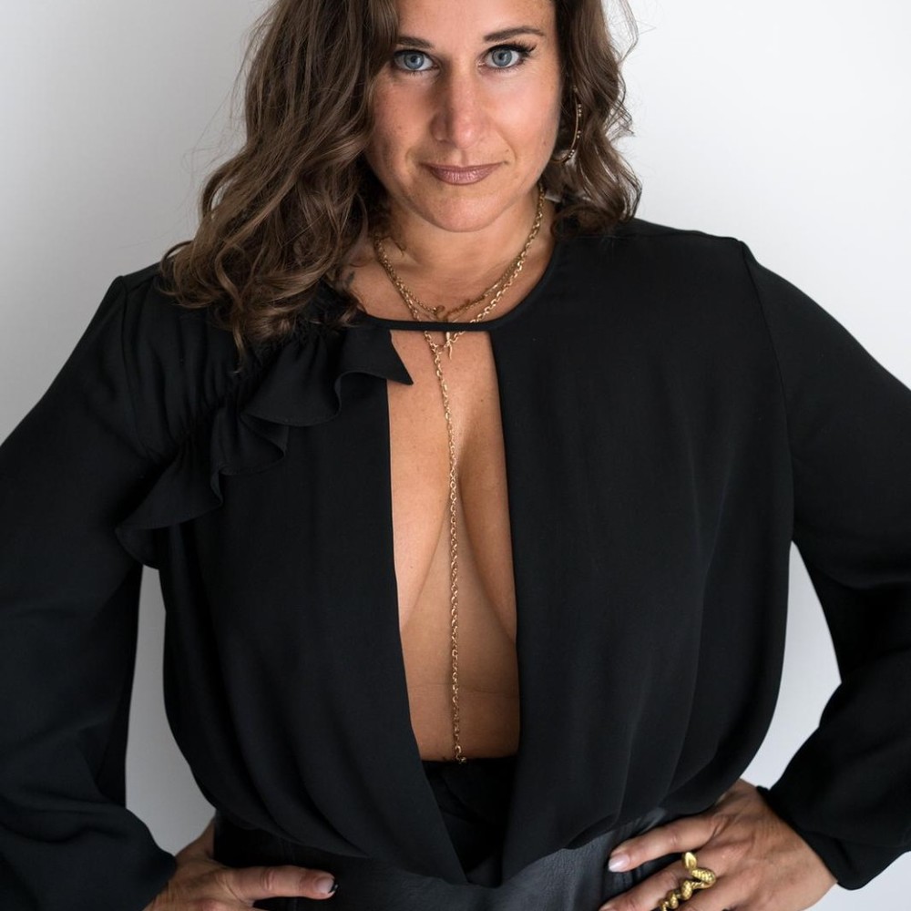 Meet your Posher, Gina